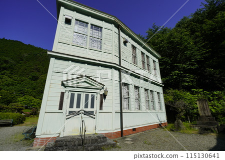 Important Cultural Property: Former Kurotaki Village Office Building 115130641
