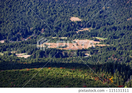 Autumnal valley plains seen from Mount Higashi-Azuma 115131311