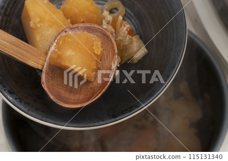 Rice cooker dish: Nikujaga (beef and potato stew) Rice cooker dish: Nikujaga (beef and potato stew) 115131340