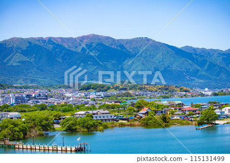 [Lake Biwa scenery] Marine blue view from Lake Biwa Bridge 115131499