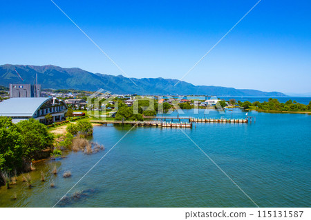[Lake Biwa scenery] Marine blue view from Lake Biwa Bridge 115131587