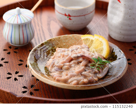 Salted squid made with domestically produced squid 115132240