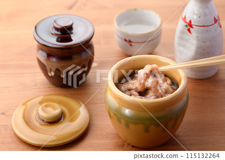 使用國產魷魚製成的鹽漬魷魚 使用國產魷魚製成的鹽漬魷魚 115132264