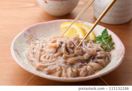 Salted squid made with domestically produced squid 115132286