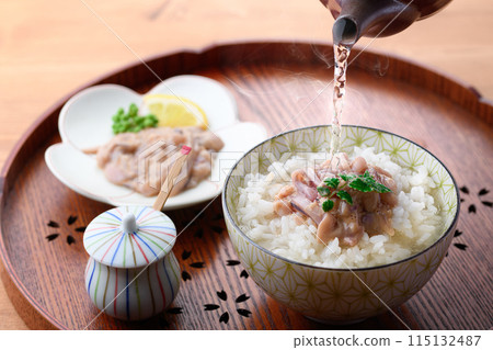 使用國產魷魚的鹹魷魚茶泡飯 115132487