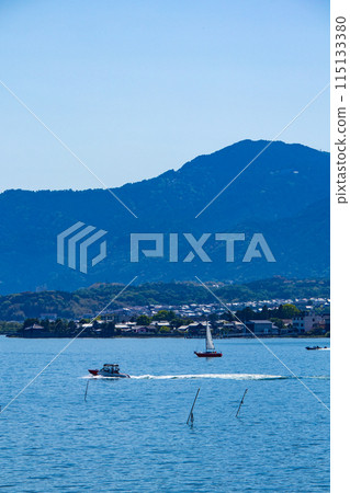 [Lake Biwa scenery] Marine blue view from Lake Biwa Bridge 115133380