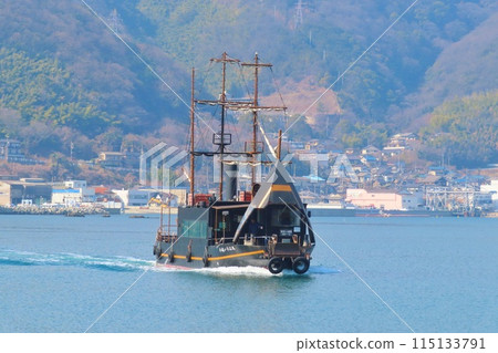 [Hiroshima Prefecture] Heisei Iroha Maru heading to Sensui Island in Tomonoura, Fukuyama City 115133791