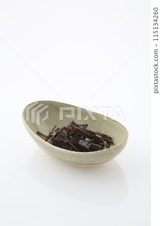 Character butterbur Japanese tableware oval plate 115134260