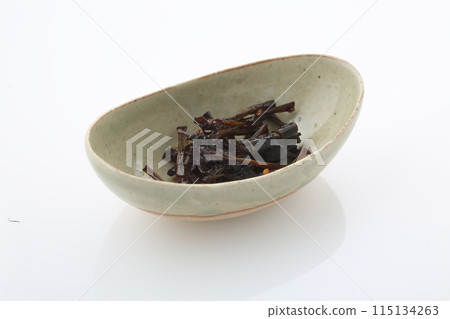 Character butterbur Japanese tableware oval plate 115134263