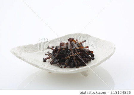 Kyara butterbur white Japanese tableware with stems 115134836