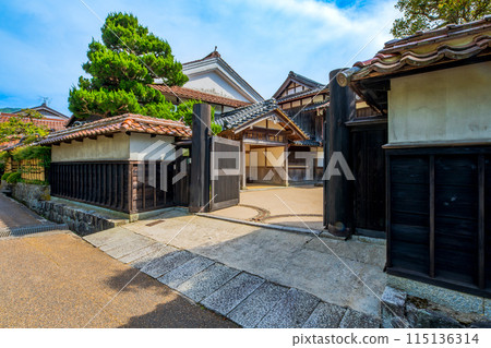 Townscape of Chizu, Tottori Prefecture 115136314