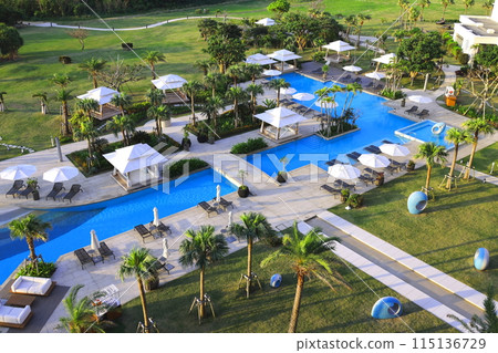 The garden of ANA Intercontinental Ishigaki Resort in the early morning 115136729