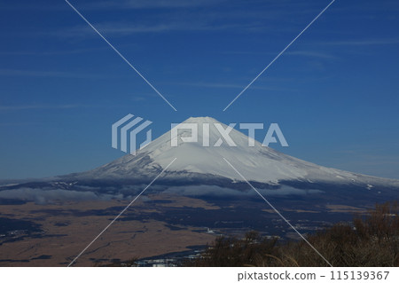 從蘆之湖天際線眺望富士山 115139367