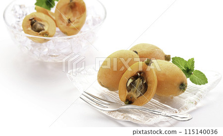 初夏的味道-枇杷（香川縣產）白色背景 115140036