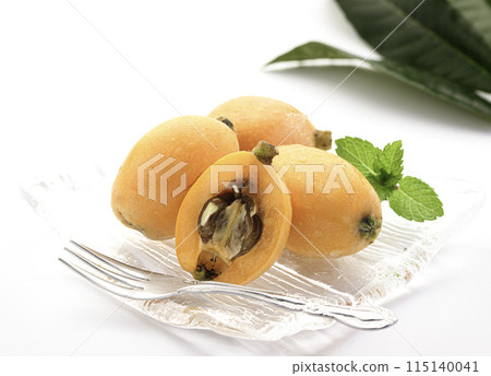 初夏的味道-枇杷（香川縣產）白色背景 115140041