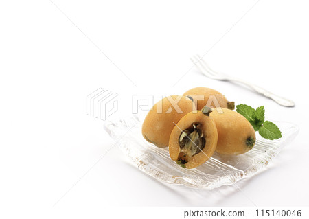 初夏的味道-枇杷（香川縣產）白色背景 115140046