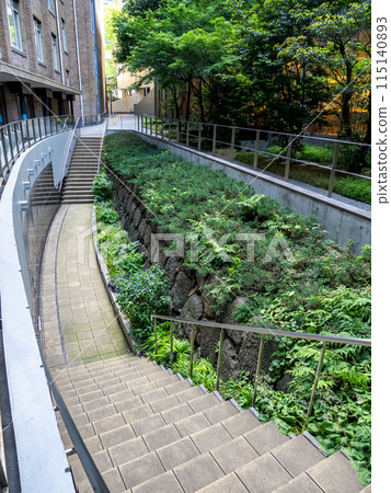 The remains of the outer moat of Edo Castle are preserved in the Central Government Building No. 7 in Kasumigaseki, Tokyo. The remains of the outer moat of Edo Castle are preserved in the Central Government Building No. 7 in Kasumigaseki, Tokyo. 115140893