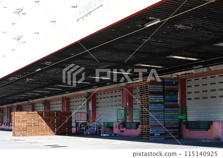 distribution center  115140925