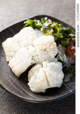 美味的半熟海鰻 115140999