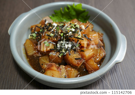 Delicious sesame amberjack 115142706