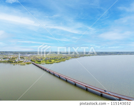 春天的霞浦湖和霞浦大橋（茨城縣） 115143032