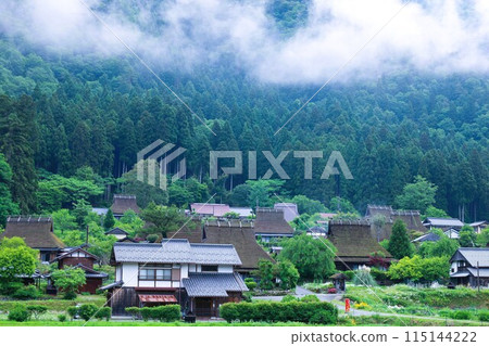 Miyama Glamping Kayagura: A trip to discover the original landscape of Japan, surrounded by mysterious mist, with thatched roofs 115144222