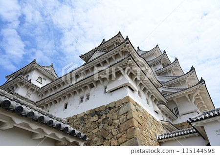 Main Keep, Small West Keep, Small Inui Keep (Himeji Castle, a World Heritage Site) Main Keep, Small West Keep, Small Inui Keep (Himeji Castle, a World Heritage Site) 115144598