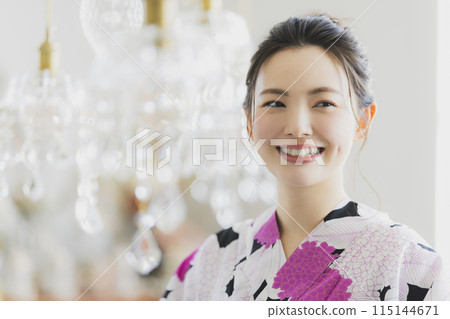 A woman in a yukata 115144671