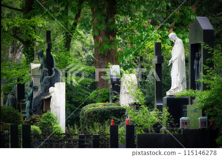 historic tombs with angels and jesus figures 115146278