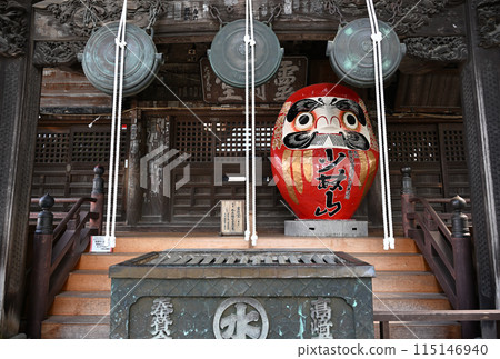 Daruma dolls in the main hall (Reifu-do) of Daruma Temple, Shorinzan, Takasaki, Gunma 115146940
