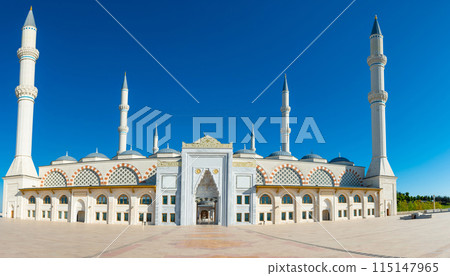 Camlica Mosque interior in Istanbul 115147965