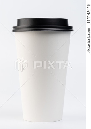 Generic paper cup with plastic lid 115148456