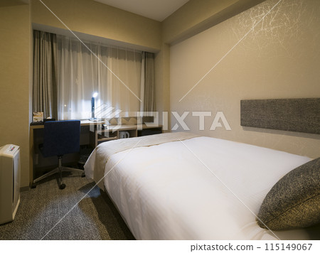 Business hotel rooms 115149067