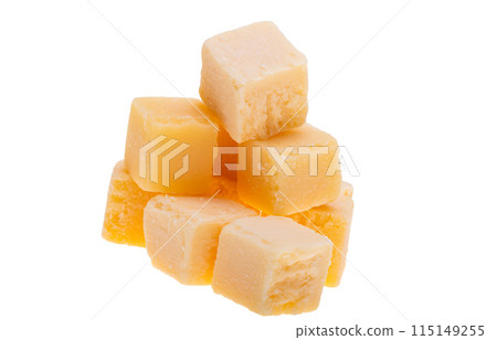cheese cubes isolated 115149255