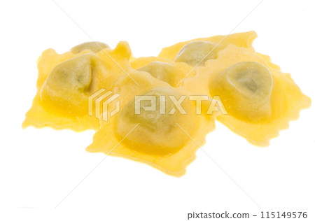 ravioli isolated 115149576