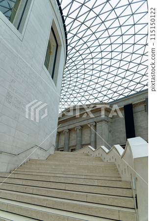 Queen Elizabeth II Great Court - London British Museum 115150122