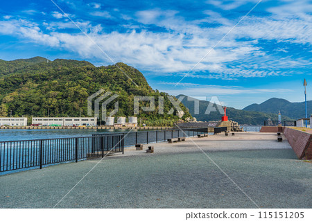 長崎縣五島列島中通島奈尾港風景 115151205