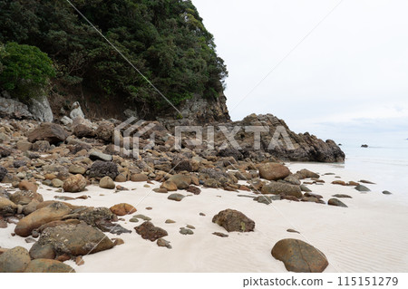 The rocky area of Takahama Beach, a beautiful beach in the Goto Islands of Nagasaki Prefecture The rocky area of Takahama Beach, a beautiful beach in the Goto Islands of Nagasaki Prefecture 115151279