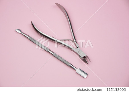 Manicure kit, professional grooming set, nail scissors with cuticle pusher, professional stainless steel pedicure manicure tools for fingernails and toenails on a dark background 115152003