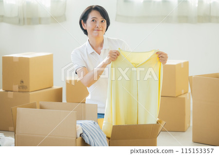 Moving and packing service image 115153357