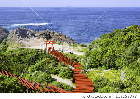 Motonosumi Shrine (Nagato City, Yamaguchi Prefecture) - a spectacular shrine with 123 red torii gates Motonosumi Shrine (Nagato City, Yamaguchi Prefecture) - a spectacular shrine with 123 red torii gates 115155358