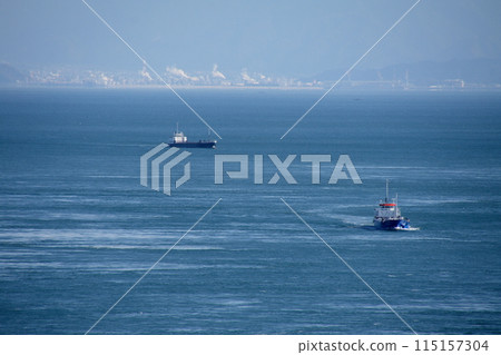 貨船從引灘進入來島海峽 貨船從引灘進入來島海峽 115157304