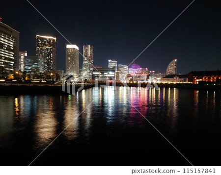 Minato Mirai seen from a distance 115157841