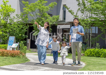 樣品屋參觀家庭住宅展廳 樣品屋參觀家庭住宅展廳 115159549