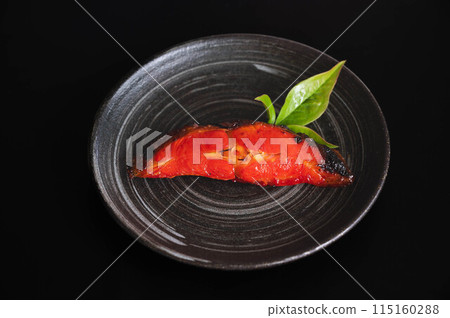 味醂烤藍比目魚 115160288