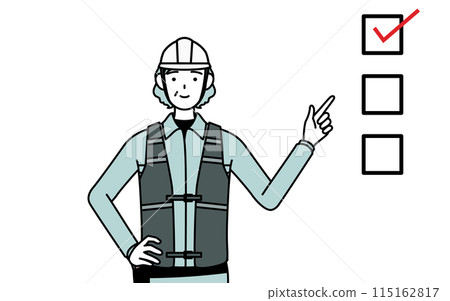 一位戴著頭盔和工作服的資深女工程師指著清單 一位戴著頭盔和工作服的資深女工程師指著清單 115162817