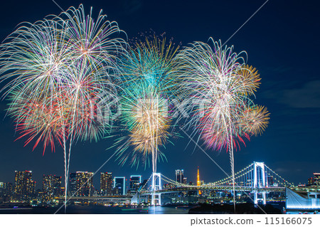以東京夜景為背景的台場煙火 以東京夜景為背景的台場煙火 115166075