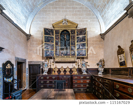 Interior of Faro Cathedral, Se Catedral in Faro, Algarve, Portugal. With walls finely decorated by azulejos tiles. Interior of Faro Cathedral, Se Catedral in Faro, Algarve, Portugal. With walls finely decorated by azulejos tiles. 115167029
