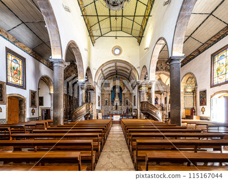 Interior of Sao Pedro church, Igreja de Sao Pedro in Faro, Portugal. 115167044