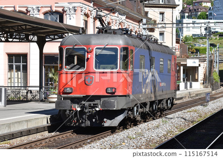 Classic electric locomotive of the MOB Railway at Montreux station Classic electric locomotive of the MOB Railway at Montreux station 115167514